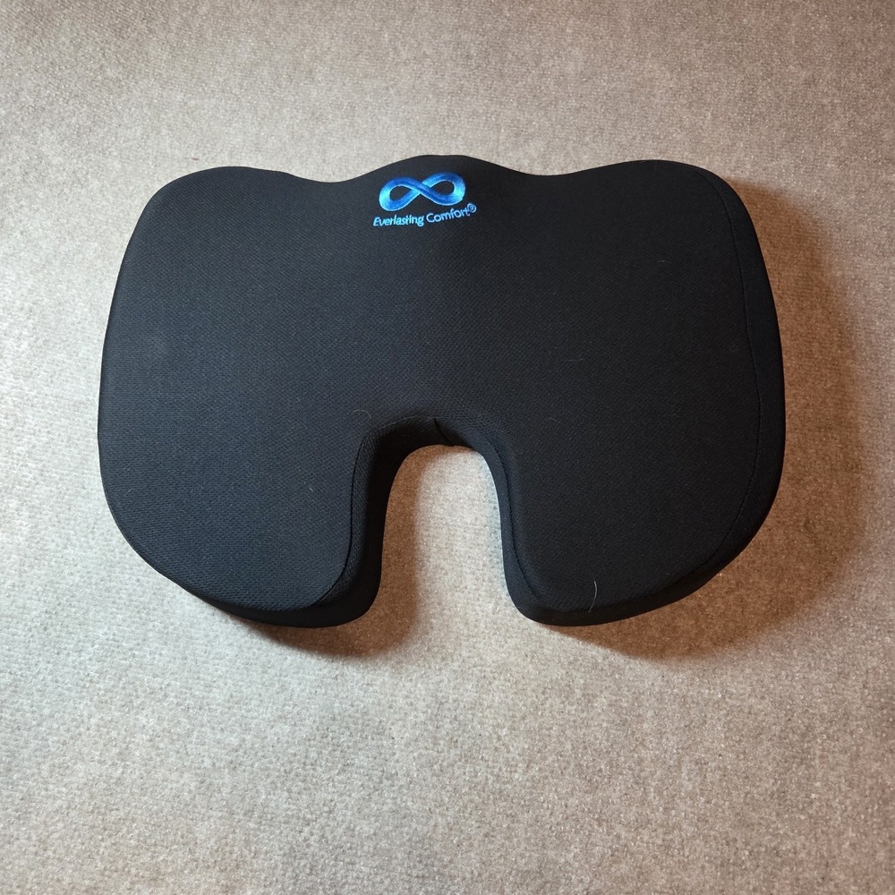 Everlasting Comfort Memory Foam Ergonomic Seat Cushion, Black